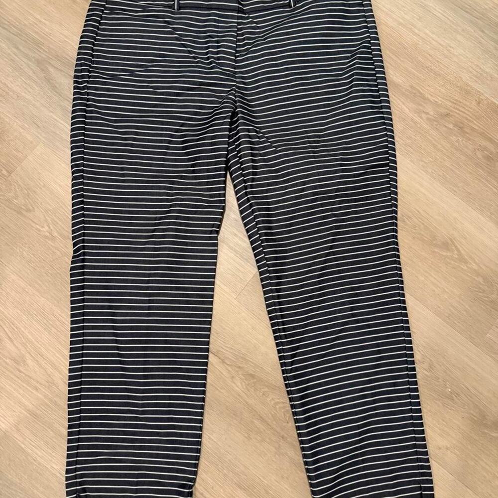 LOFT Marisa Riviera Pants Womens 12 Navy White Stripe Stretch Cropped Ankle